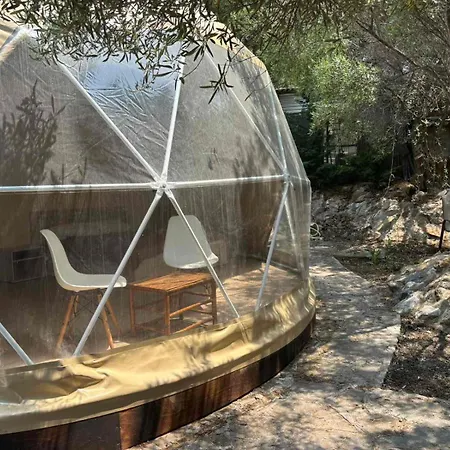 אוהל מפואר Olive Domes ניאה מודאניה