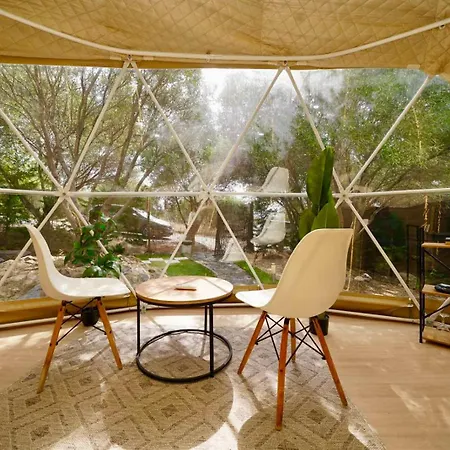 Campismo de Luxo Olive Domes Nea Moudania