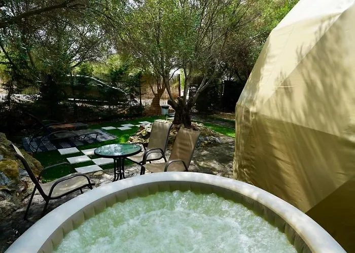 Luxuszelt Olive Domes Nea Moudania