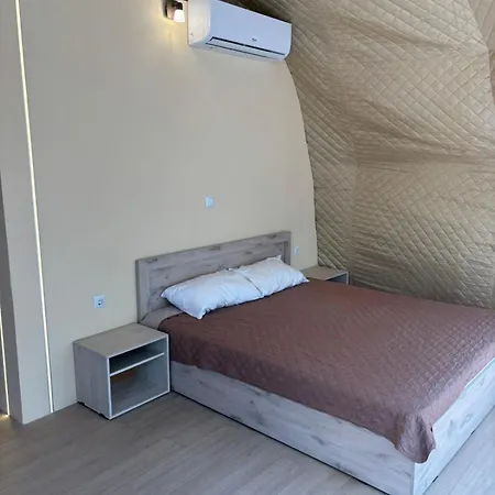 Olive Domes Luxe tent *